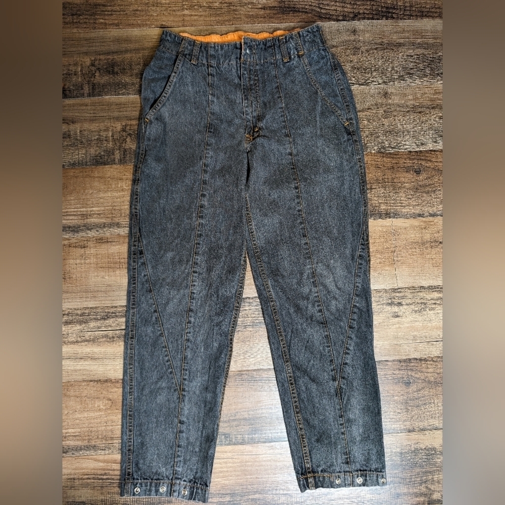 Levis Sport Jeans Vintage 80s Mom Jeans Snap Ankle Grey Acid Wash Orange Accent